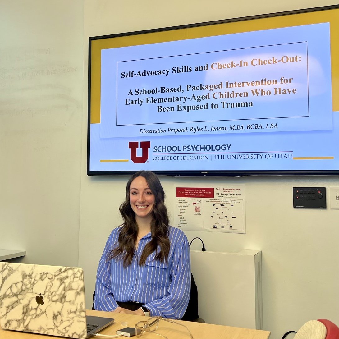 uttec_lab's tweet photo. 🌟Congrats to @uttec_lab member Rylee Jensen! Rylee passed her dissertation proposal on a school-based trauma informed intervention for elementary aged children 🌟 #TraumaInformed #SchoolIntervention https://t.co/Ed0ogBu09C