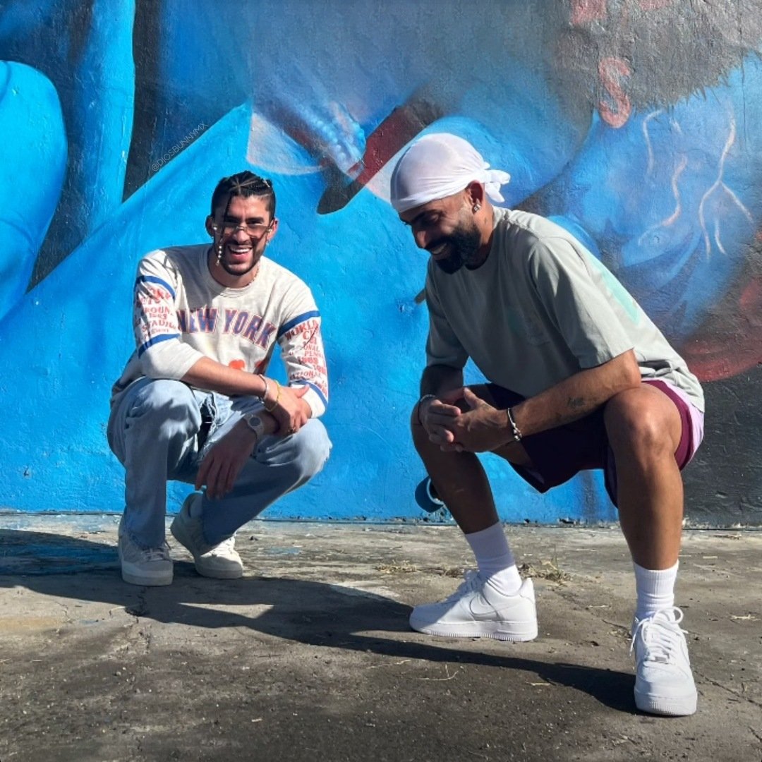 benitonewsmx's tweet photo. Bad Bunny x Arcangel. https://t.co/trEuu0voJm