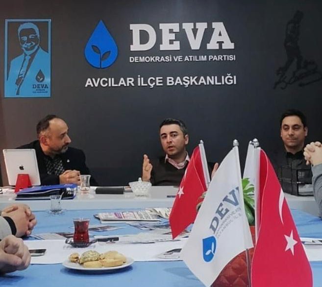 cem_avs's tweet photo. Avcılar teşkilatımızın haftalık yönetim kurulu toplantısına katılım sağladım. 

Ülkemizin ve Avcılar’ın derdine deva olacak Avcılar ilçe yönetimimize verimli toplantıdan dolayı teşekkür ederim. @avcilardeva @Erkanuzun1976 https://t.co/LOCbu5VGVe
