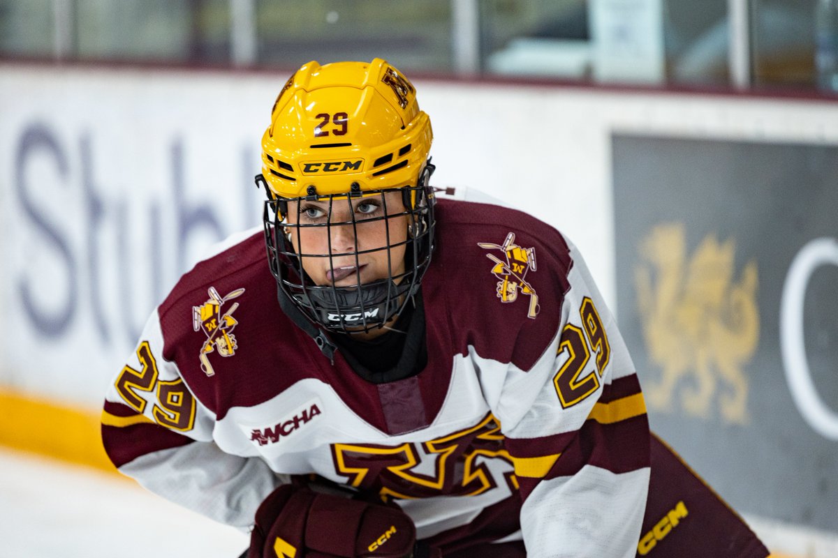 Minnesota Women's Hockey tweet media