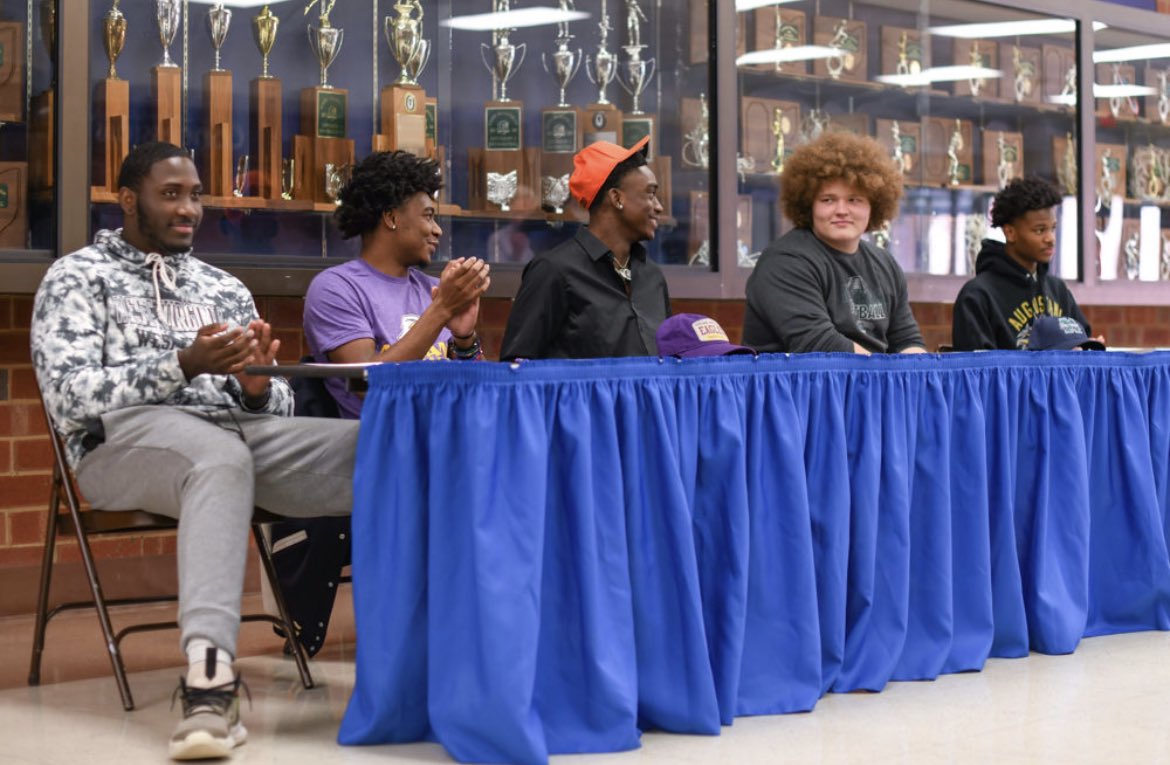 Officially a Oiler ⚫️🟠<a href="/FindlayOilers/">Findlay Oilers</a> #NSD23