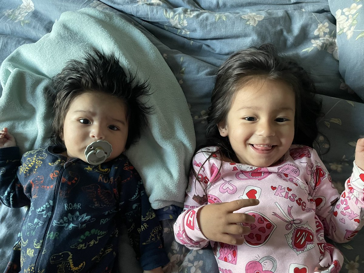 Azalia84Flores's tweet photo. My babies https://t.co/Gh8qGJmlwe