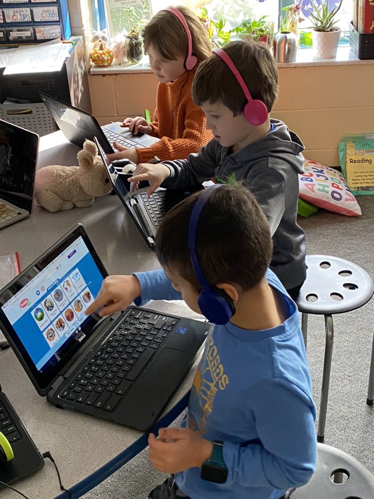 Catherine Farny tweet media