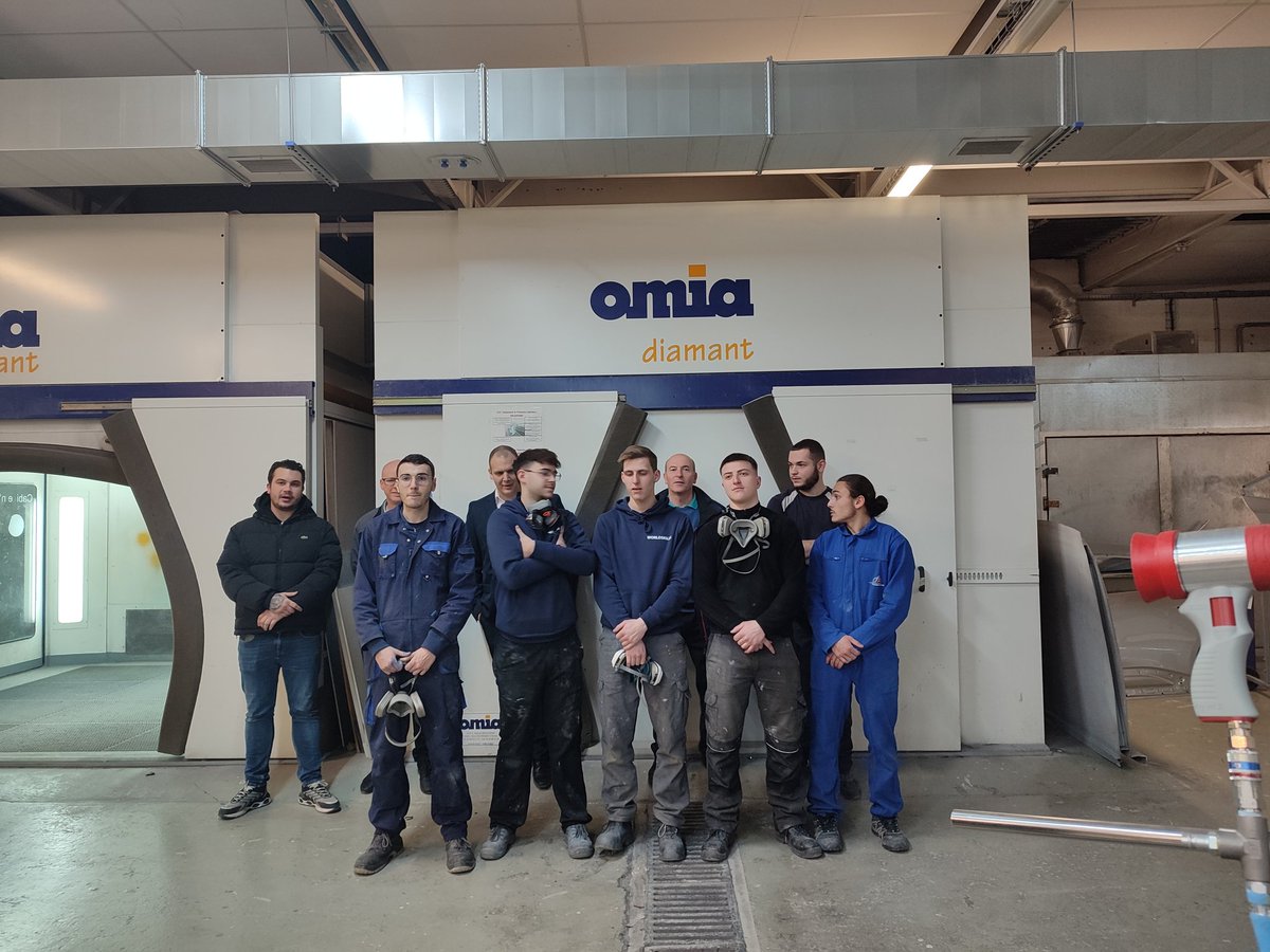CFAFFC's tweet photo. #SSAM2023 JOUR 4
🙌 Clap de fin pour cette superbe journée des épreuves régionales des Worldskills en peinture en carrosserie
Bravo aux participants, aux jurés, et à l'équipe pédagogique et formateurs du CFA de la FFC !
Des vidéos et photos seront partagées prochainement ☺️💯 https://t.co/qpZlOEtkGx