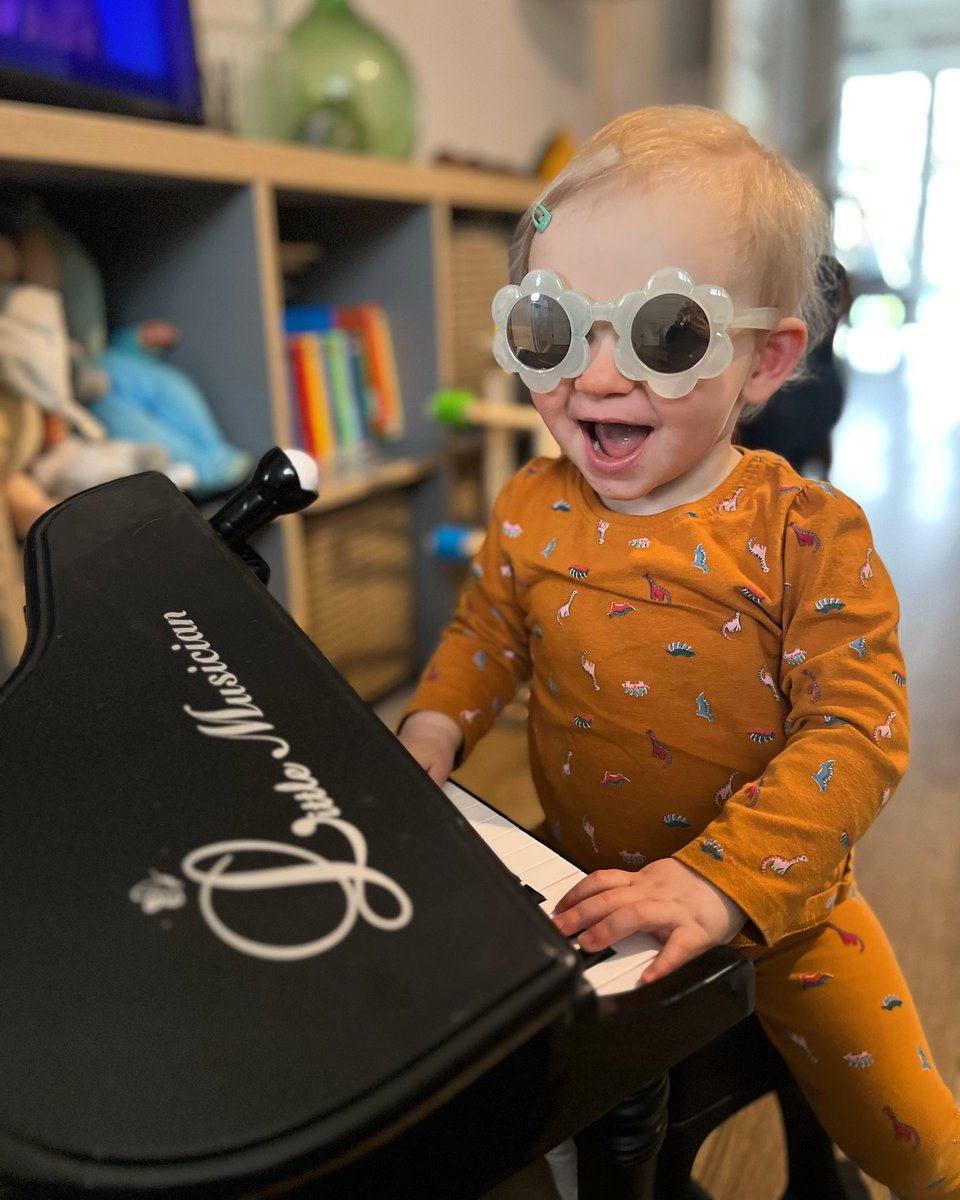 When your daughter is basically <a href="/eltonofficial/">Elton John</a>