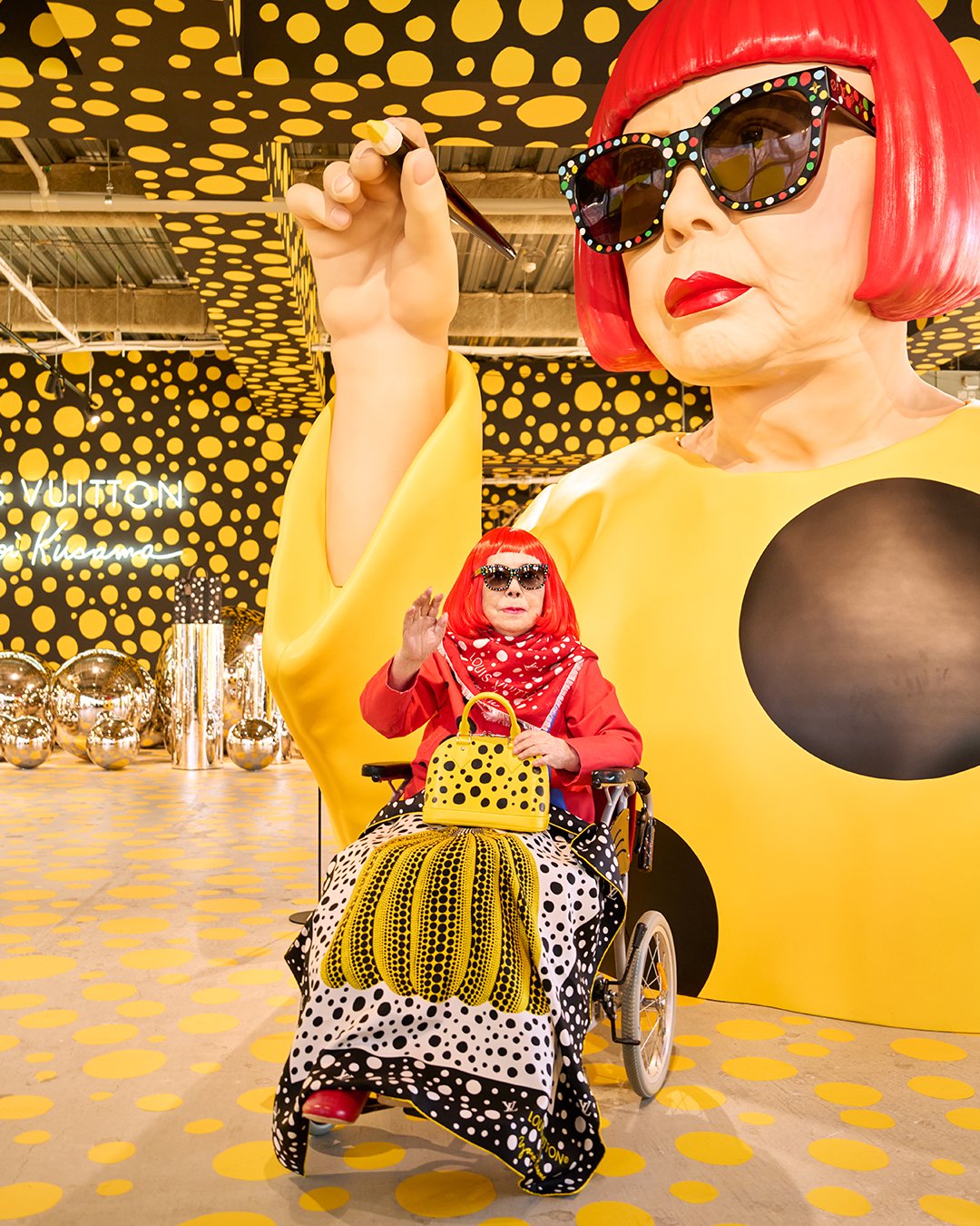 yayoi kusama lv artist collaboration