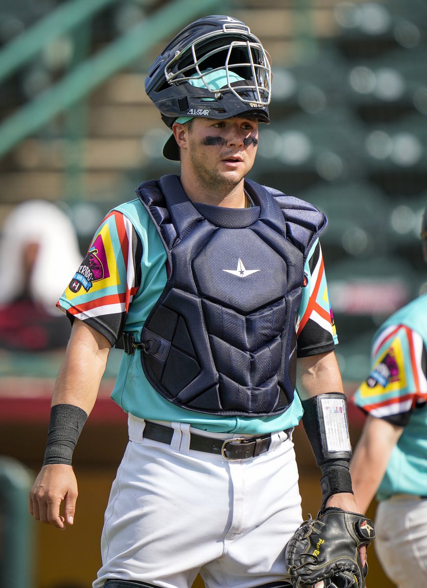 Hickory Crawdads tweet media