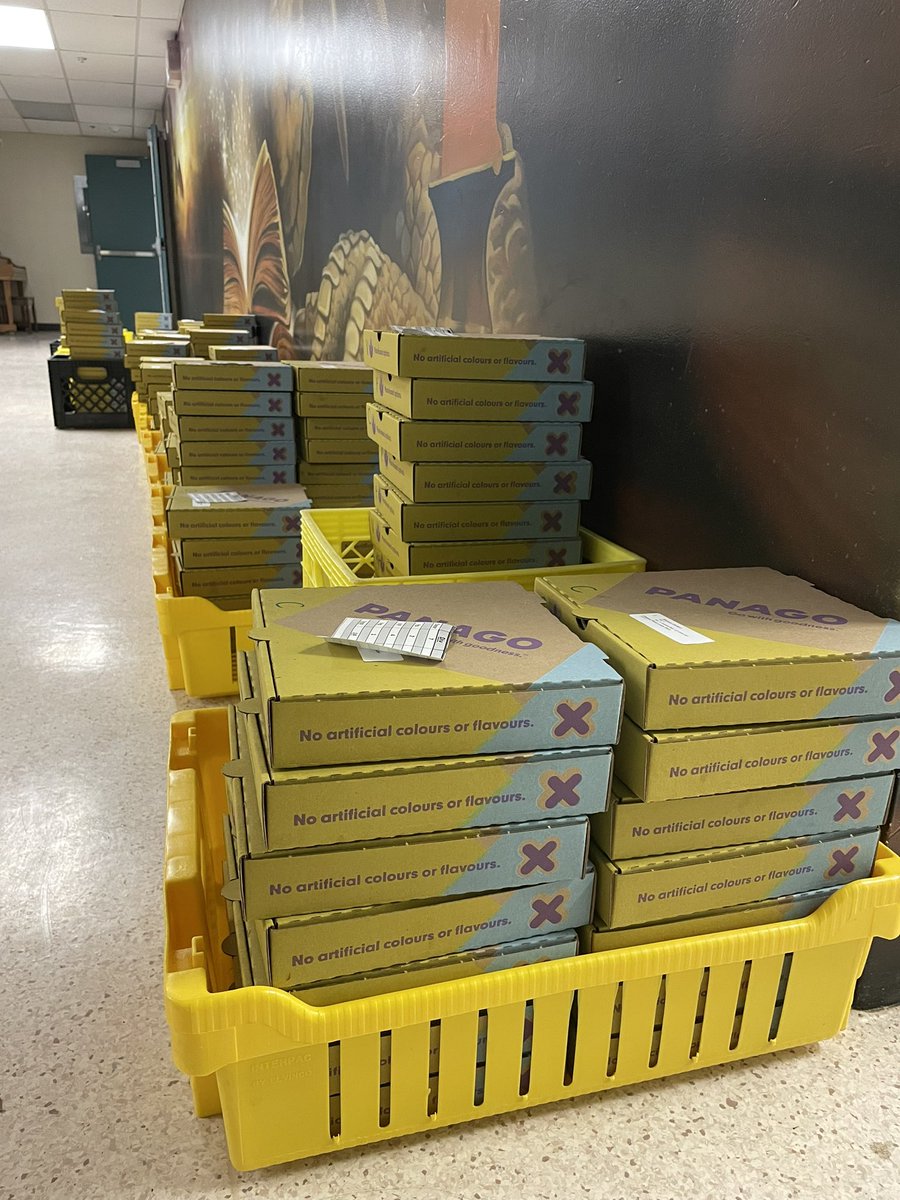 Thanks to <a href="/Panago_Pizza/">Panago_Pizza</a> for a great pizza lunch <a href="/DGElem/">Devon Gardens Elem</a>. We also couldn’t have done it without our four dedicated student volunteer pizza deliverers.