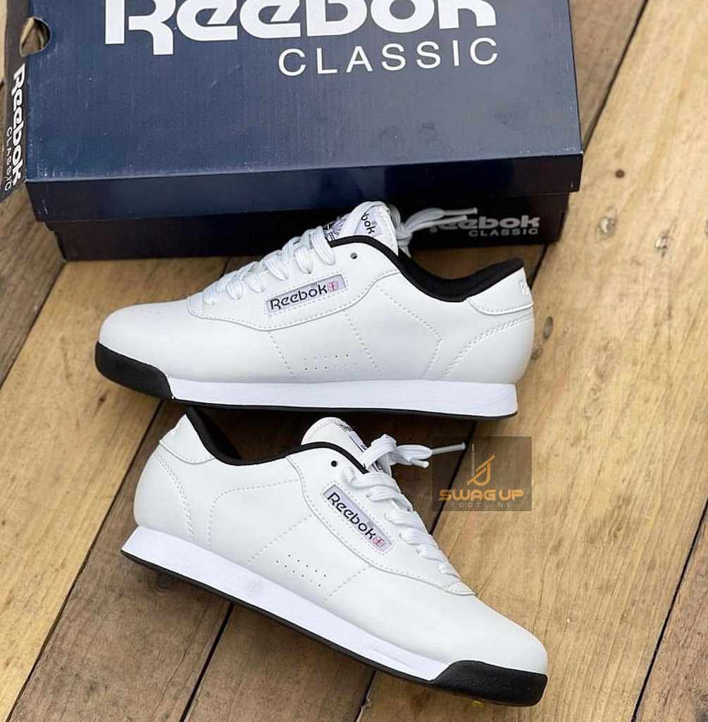 swagupfootline's tweet photo. •Reebok Princess white 
•all sizes available 
•GH¢ 449 (negotiable)
•Brand new with box 📦 
•White and a touch of black 
•condition 10/10
•call/WhatsApp 0260884344

#dede
#Yvonne 
#DespiteDay 
#WKHKYD

@gyaigyimii 
@kwadwosheldon https://t.co/Me1vrwg7R8