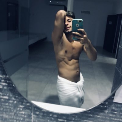 CarlosV15669906's tweet photo. #NuevaFotoDePerfil https://t.co/H2ci4AornJ