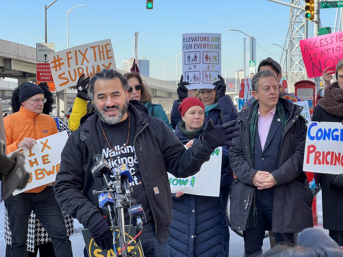 Hats off to @RidersAlliance for spearheading today's pro-#congestionpricing rally in Washington Heights. My first time hearing/seeing @ZohranKMamdani (NYS Assembly District 36, NW Queens) & @ShawnGarcia_NYC (@TransAlt Bronx/uptown organizer) in action, and OMG.