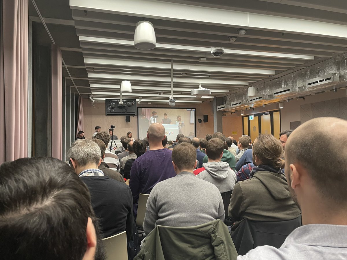 Interesting talks about Angular tonight in Zurich at <a href="/AngularZurich/">Angular Zürich Meetup</a> ! Thanks a lot to the organizers and speakers as <a href="/joeyperrott/">Joey Perrott</a> and <a href="/tomastrajan/">Tomas Trajan</a> !