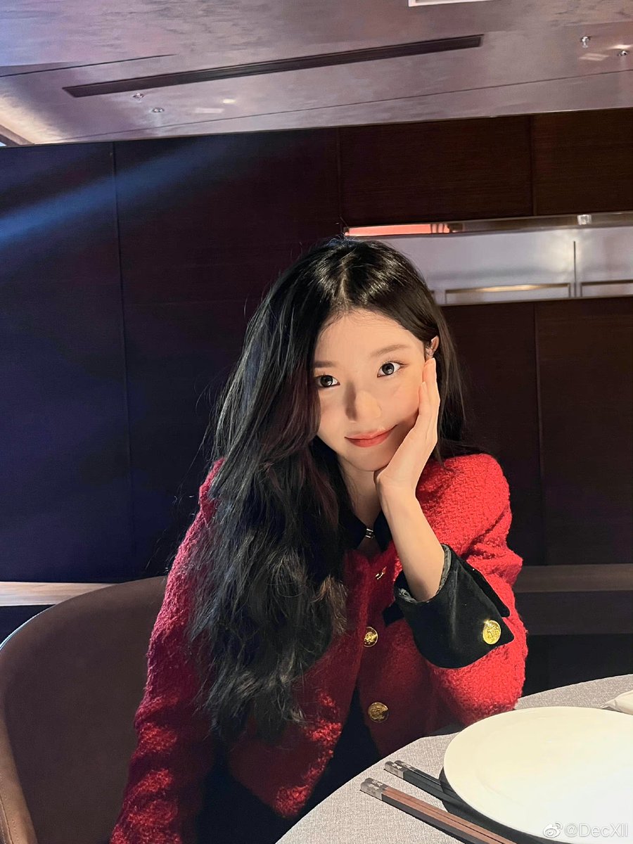 xllarchive's tweet photo. 230115 🌸 Weibo Update 

“Happy lunar new year 🥰” 

#GNZ48 #xieleilei #谢蕾蕾 https://t.co/DllqpYTJjJ