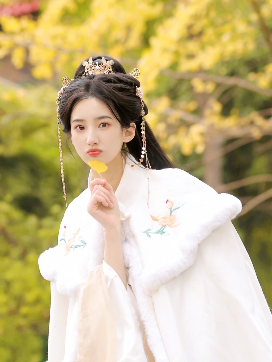zhubuchen01's tweet photo. 毛茸茸的汉服小公主 https://t.co/dlH70jzIfz