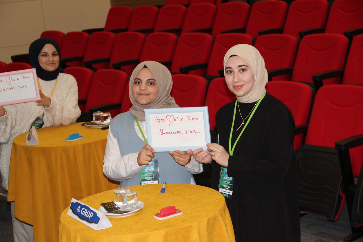 7.Tematik Kış Kampı programı kapsamında gelen öğrencilerimiz arasında bilgi yarışması düzenledik. 

📍Turgutreis Öğrenci Yurdu 

#GSBYurtlarıKampta
#GSBHerAnındaHepYanında