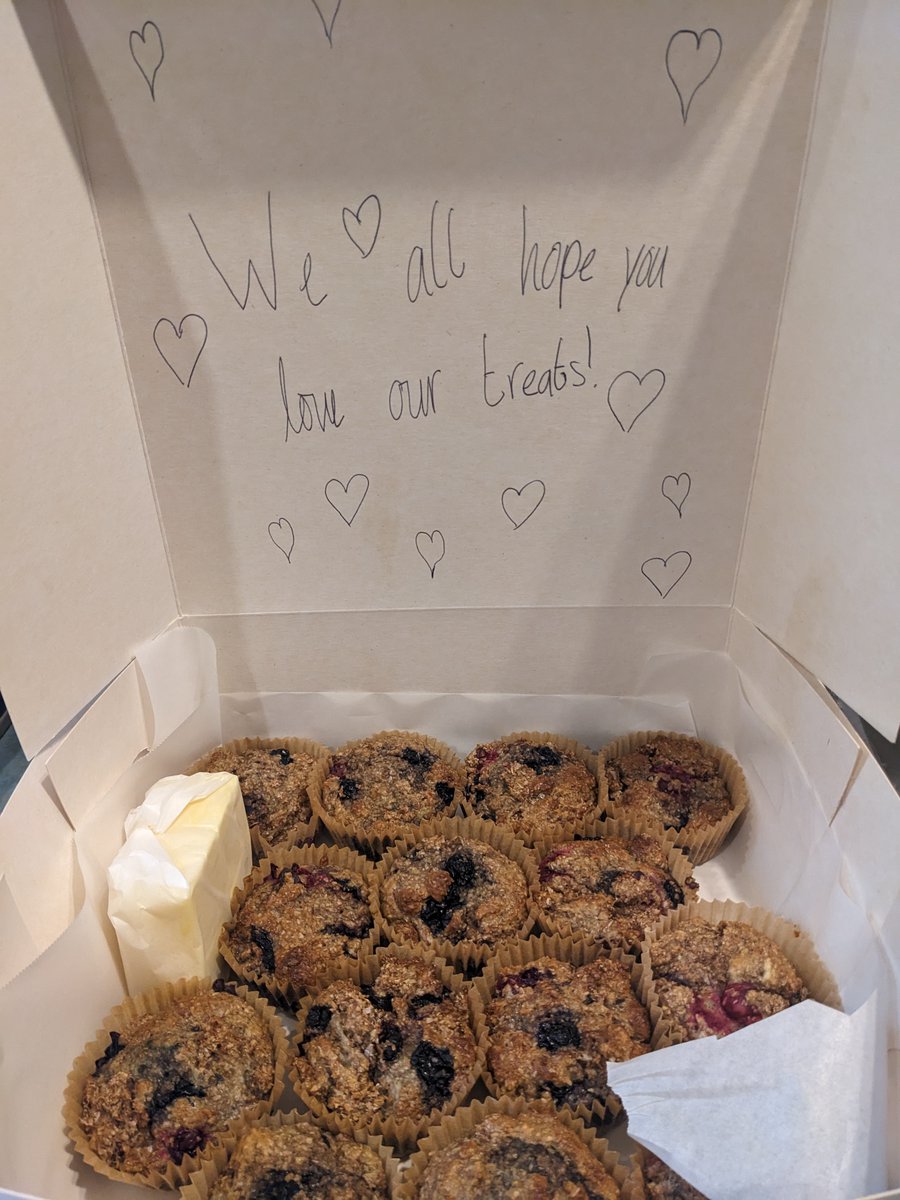 mrlcurry's tweet photo. Back to baking for the new year! Cranberry and blueberry muffins for the WWR on Wednesday, cranberry slice to the soup kitchen yesterday. Artwork by my fabulous children. ๐ #kindnessmatters #BakingItBetter @GoodBitchesBake https://t.co/pQC0dEmTIG