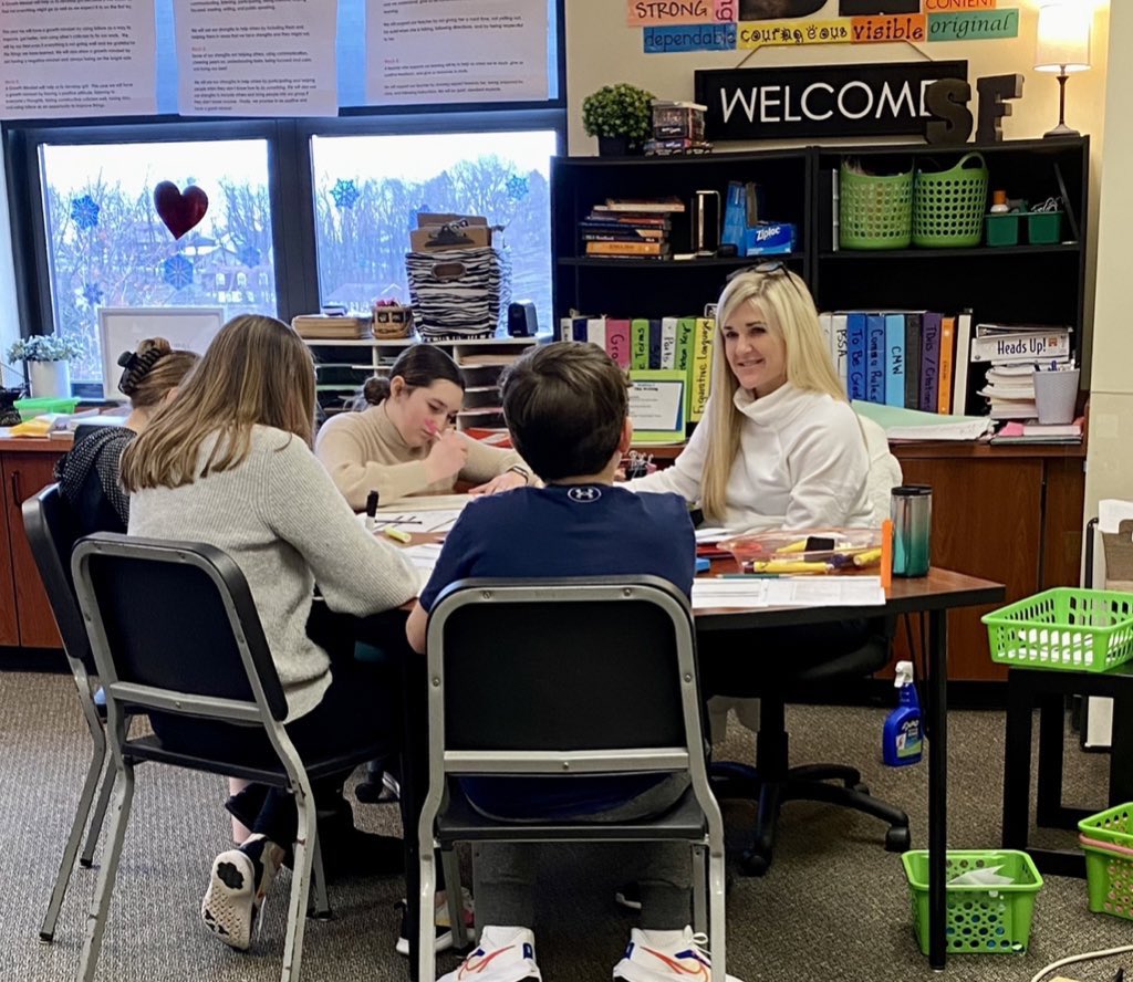 Ss engaged in a collaborative discussion using one of <a href="/ProjectZeroHGSE/">Project Zero</a>’s thinking routines🤔before small group instruction with teacher modeling and think-alouds. Making thinking visible improves academic writing, and they are impressive!✍️ #PZThinkingRoutines #WordPhraseSentence