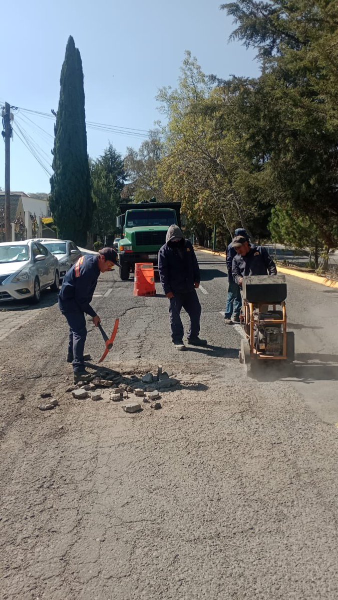 Ac_Sayavedra's tweet photo. Continuamos con el programa de bacheo profundo en #CondadodeSayavedra.
Esta tarde, se trabaja en Boulevard Sayavedra, Milford y Cardiff. #juntosbacheamossayavedra https://t.co/EiQkd1I3pd