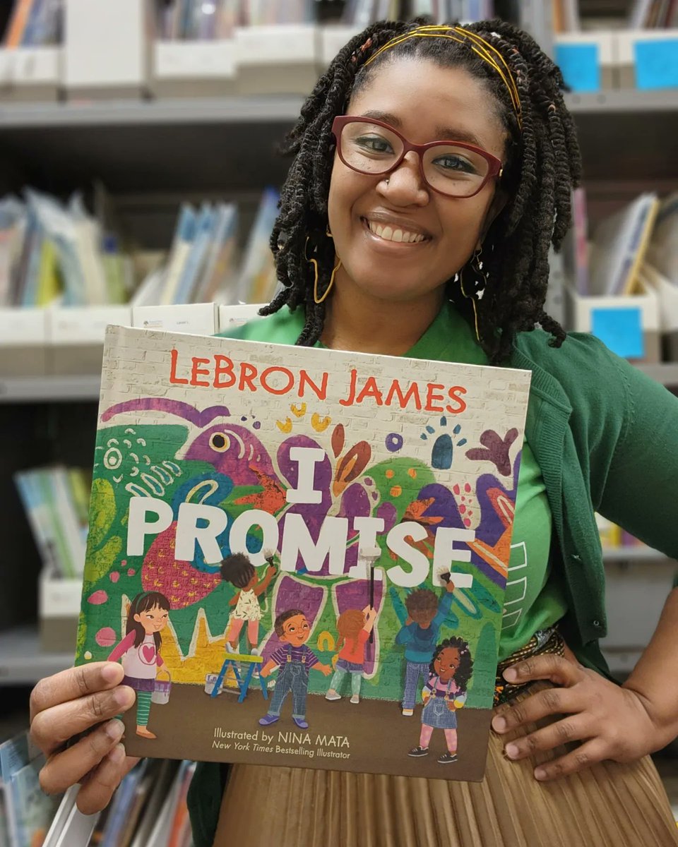 araginsanders's tweet photo. BHM Read Aloud Day 2
I PROMISE by LeBron James 
@CPES4LIFE 
#readwithpurpose #RepresentationMatters #bhm #readaloud #abookaday #iread #LeBronJames #IPROMISE https://t.co/lKLKUJKstd