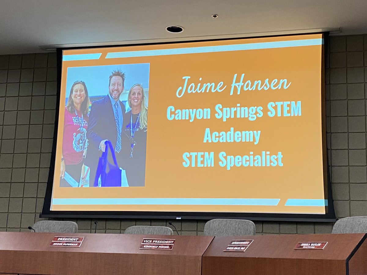 CanyonSpringsDV's tweet photo. Our wonderful STEM Specialist (Jaime Hansen) spoke at the DVUSD Business Partners Meeting about how important our business partners are to STEM learning at CS! She rocked it! Way to go! @DVUSD @DrFinchDVUSD https://t.co/JwmTIgvuwt