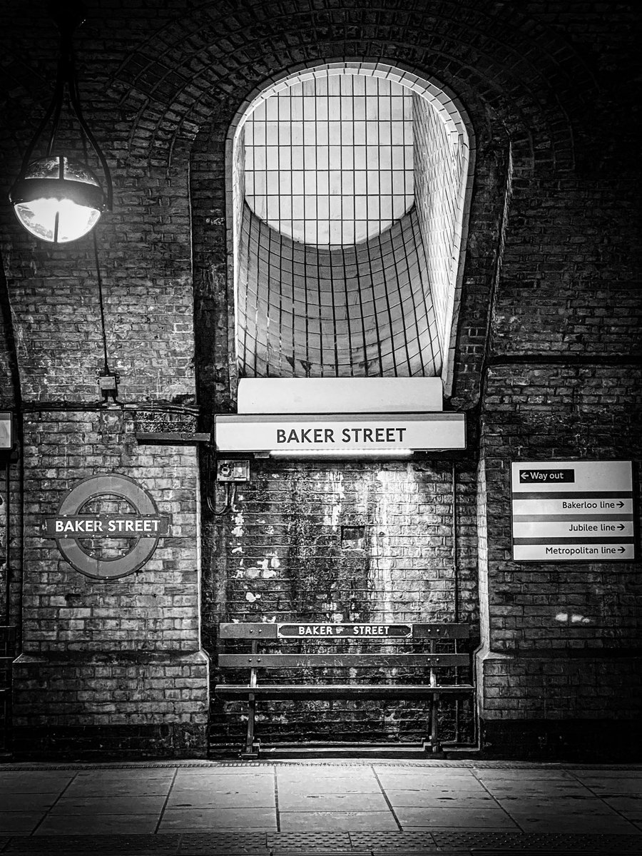 M_OPhotography's tweet photo. Baker Street Station.

#london 
#fujifilmx_uk #fujifilmxseries
#metroldn #londoncollective #londondisclosure
#londonphotography
#londonphotographer #bakerstreet #tubestation #sherlock #sherlockholmes 
#tfl #urbanphotographer 
#urbanphotography #streetphotography #tube https://t.co/WMg2R9R21u