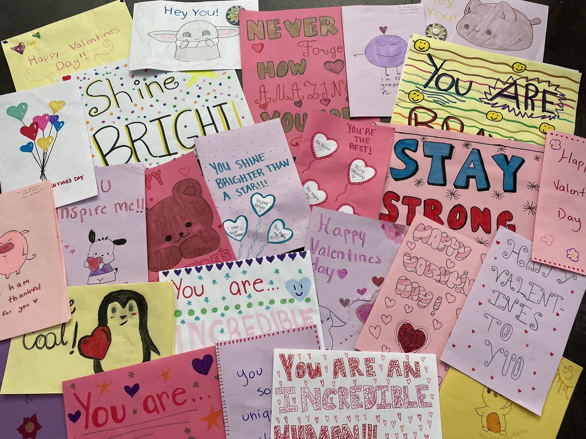 Annual NHS service project complete! <a href="/NhsMorton/">Morton East NHS</a> #mortonpride #cardsforhospitalizedkids #happyvalentinesday