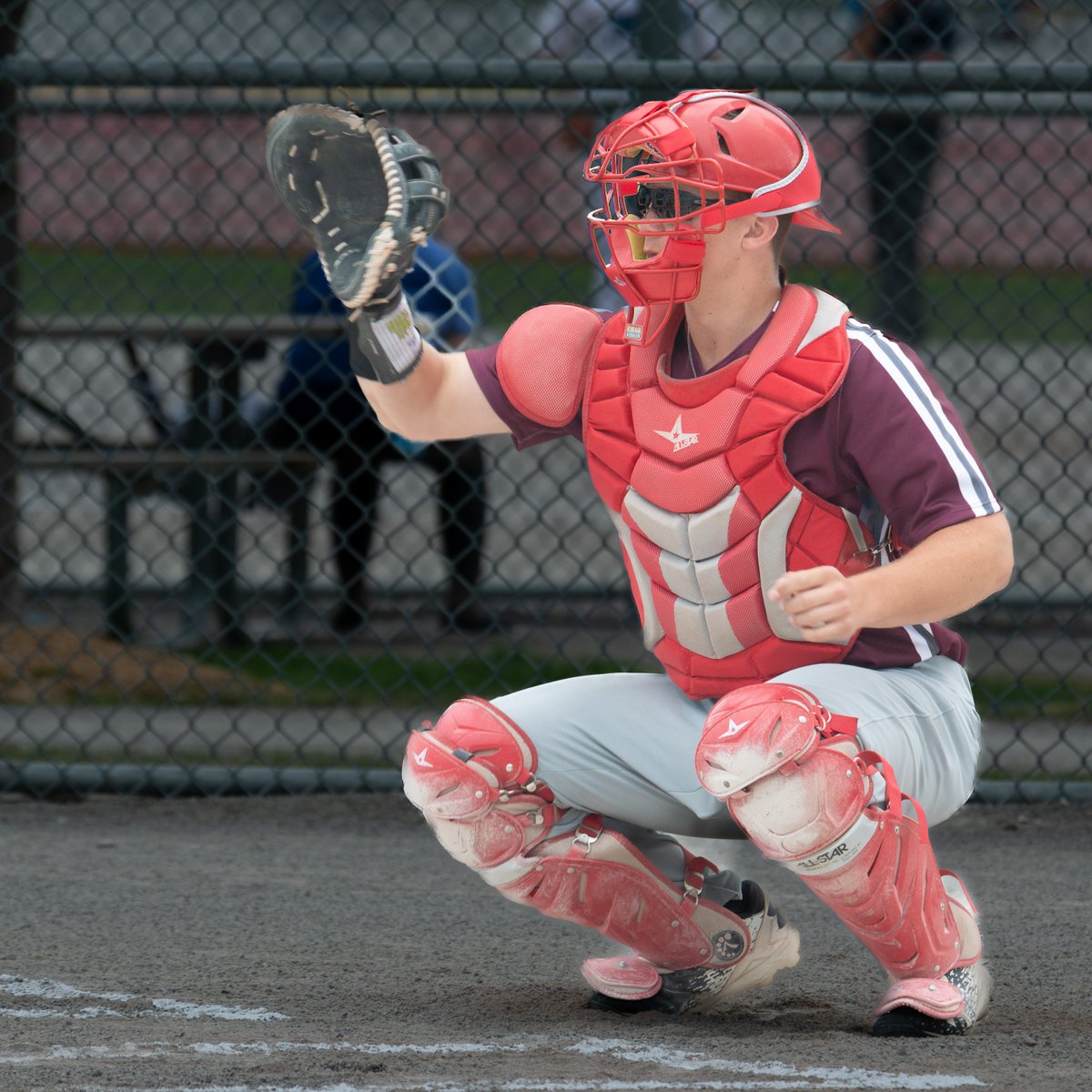 SoftballCanada's tweet image. A big shoutout to all the hard-working catchers out there on #NationalCatchersDay! 

Un grand coup de chapeau à tous les attrapeurs qui travaillent dur en ce #NationalCatchersDay !