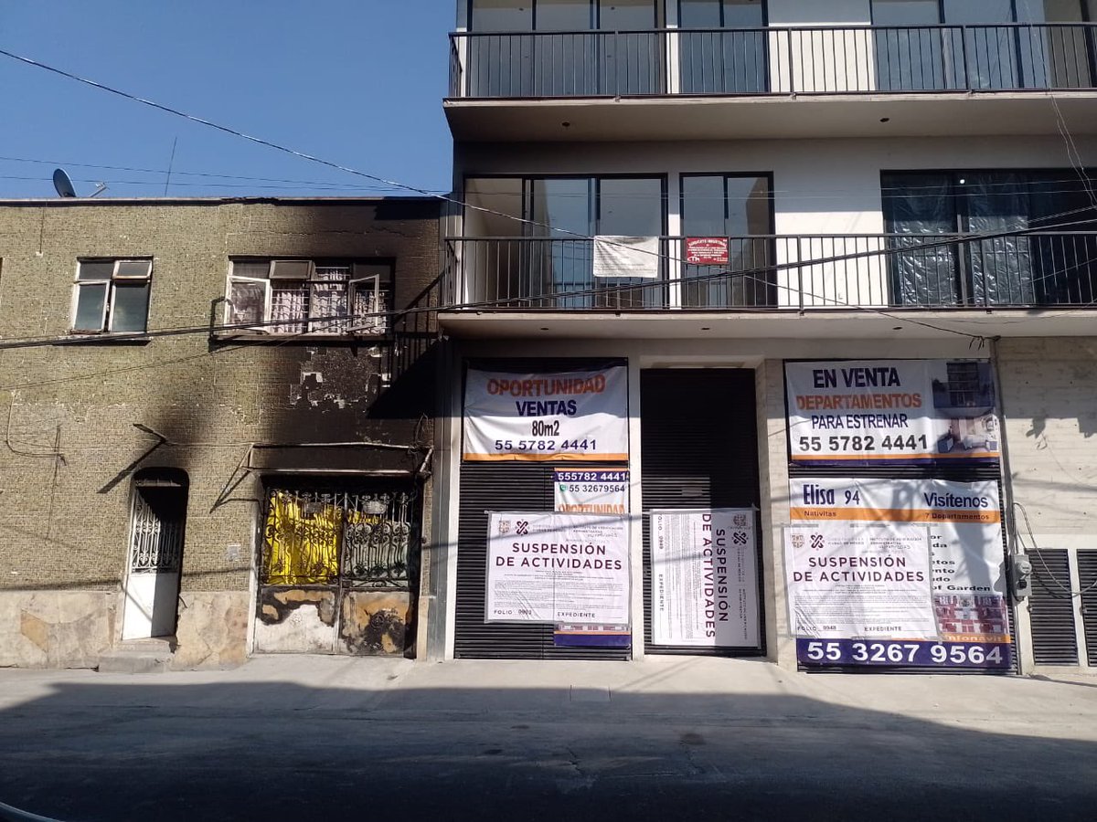 HugoTorresCDMX's tweet photo. Esta fue la obra ilegal que tenían tolerada de manera ilegal en #Nativitas en la @BJAlcaldia la Fam.Díaz perdió su patrimonio, al día de hoy no pueden habitar su hogar por el incendio 🔥 provocado por la constructora. Hoy el @inveacdmx le corrige la plana al corrupto @STaboadaMx https://t.co/G2I8xLAc7l