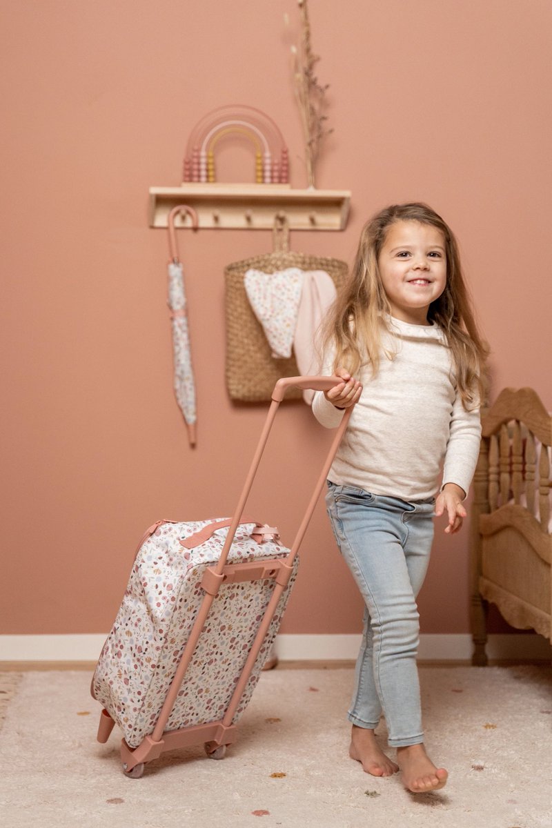 kidcollective_'s tweet photo. BAGS of style!

New in ➡️ from #littledutch we’ve got backpacks, lunch bags, suitcases and gym bags  

Perfect for #halfterm adventures near and far. 

Find them here https://t.co/mtVPBaagZ3 https://t.co/cYniWuwYP3