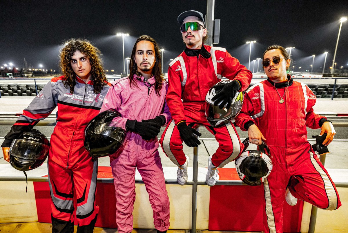 GretaVanFleet's tweet photo. Then and Now. https://t.co/bm11dalion