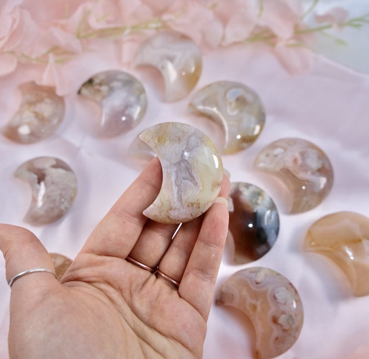 Flower Agate Moons 🌸🌙 2/3 1pm est