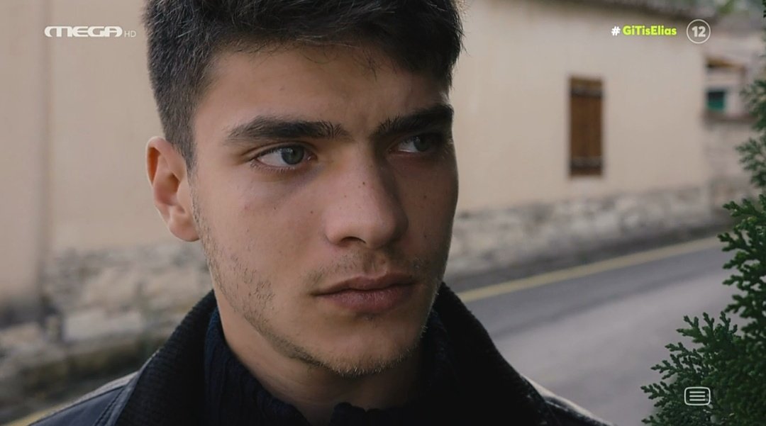 Προσπαθώντας να διαχειριστώ τα κοντινά του Μιχαήλ στο #MavroRodo και του Διονύση στη #GiTisElias 🫠

<a href="/Ion_nnnn/">Ioanna 🩷</a>
