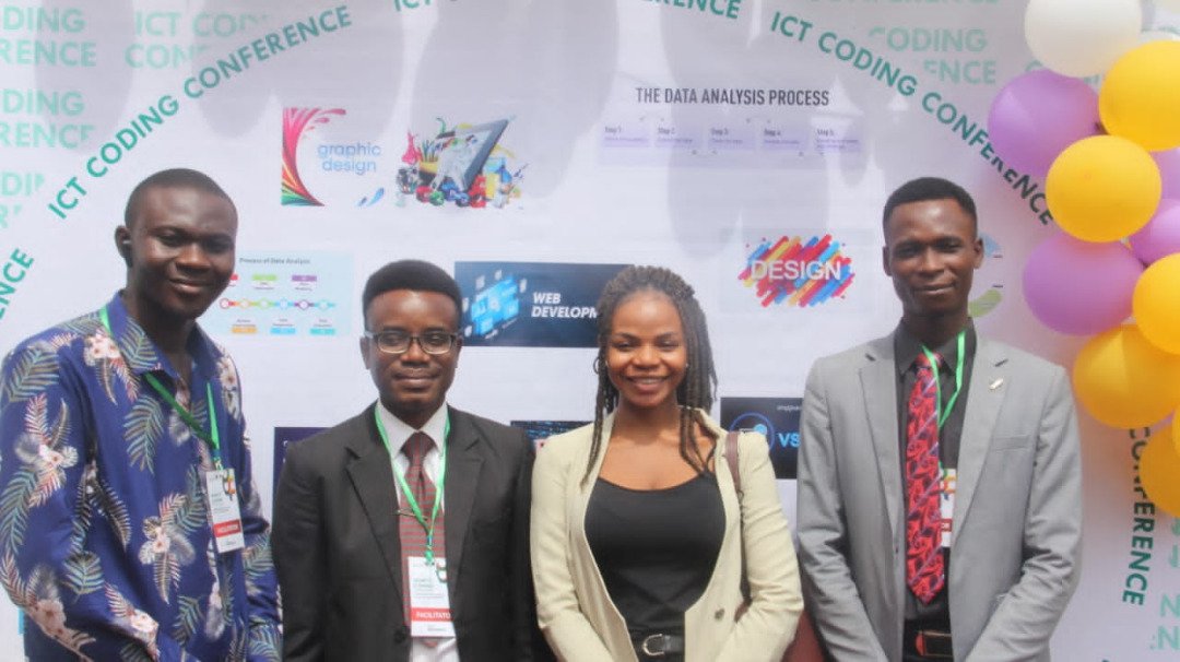 Myself and other Speakers at IT Coding Conference
#ICT #ITConference #Speakerofthehouse #Speakers