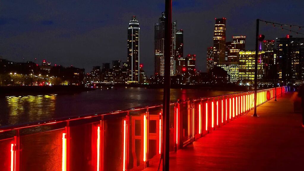 Bright lights of Nine Elms
.
.
.
#nineelms #batterseapowerstation #london instagr.am/p/CoLJUkJIE9X/