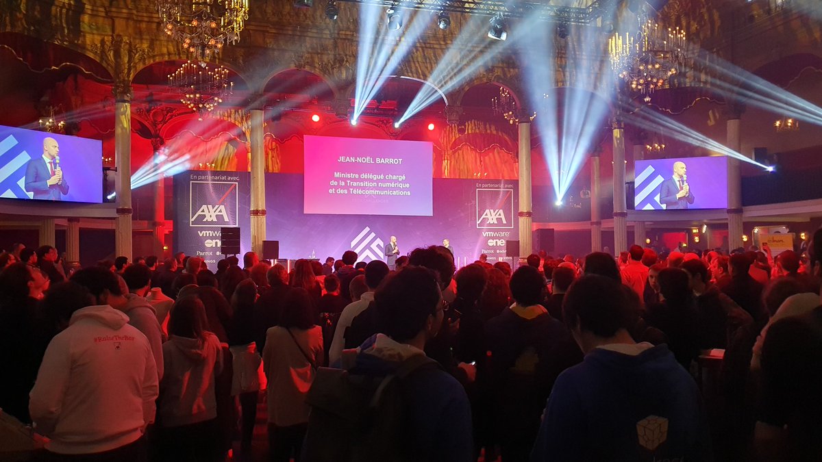 HugoAttal's tweet image. Très cool cette finale #TechChallenger ! J&apos;ai pu revoir des anciens finalistes d&apos;autres compt&apos;, apercevoir @jnbarrot et @Micode, et assister à un concert de maître @GIMS 🤩 ! Résultat : 18ème/3000 et 1er en typescript 😎.