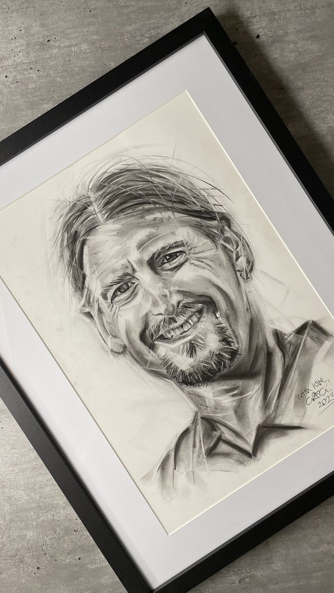 GregSmithArt's tweet photo. In April 2022 we lost a very special friend. Capturing him in charcoal has been an honour and will hopefully bring happy memories to those who miss him, but will never forget him. Love you Russ 💔 https://t.co/cP6xLdtVxh
