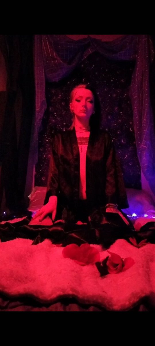 VibeWithUs69's tweet photo. 🍆DICK RATES🍆
Lets get dirty on #SnapChat 
LOADS💦 of custom content with free pictures to go along with it 🤤
Sessions, videochats, dickrates, ect.
👻Sc vibe_withus21 
https://t.co/8M7mlYD9dT 
#SnapChat #snapchatdown #snapchat18plususers #buyingcontent #sellingcontent #onlyfans https://t.co/gVLEFS5SoS