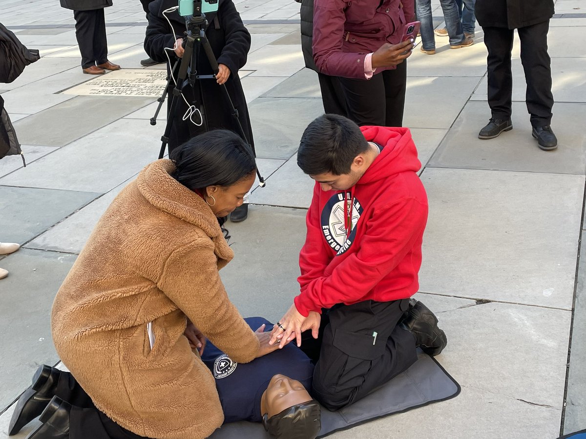 This morning, my colleagues and I kicked off #AmericanHeartMonth ❤️ Special thanks to <a href="/NYCSpeakerAdams/">(ARCHIVED) Adrienne Adams</a>, <a href="/CMMercedesCD46/">Mercedes Narcisse</a>, <a href="/Lynn4NYC/">Lynn Schulman 舒曼琳</a>, <a href="/American_Heart/">American Heart Association</a> and the entire <a href="/WomensCaucusNYC/">Women's Caucus</a>

Shoutout to <a href="/UASEM_NYC/">UASEM</a> for joining us today and teaching us how to perform CPR #BeTheBeat