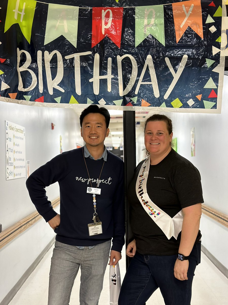 TeachChilds's tweet photo. Birthday Buddies! It was a pretty special day in fifth grade celebrating these two! @MrLewCrew @msfullertonnpe #happybirthday https://t.co/eWdZ3mUKFD