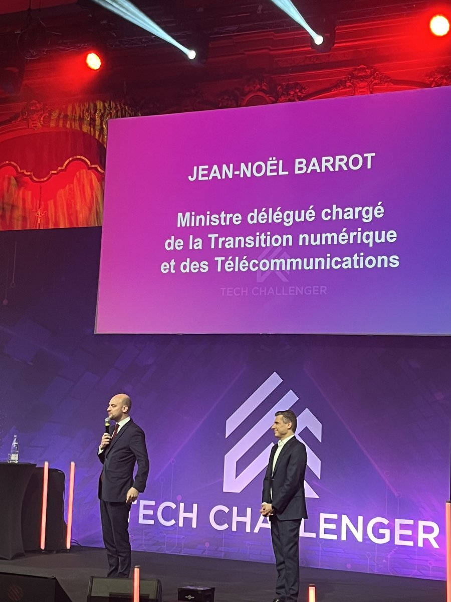 GeoffreyDulac's tweet image. Présent ce soir à la Salle Wagram à #Paris pour la finale #techchallenger  en présence du Ministre du Numérique @jnbarrot, Patrick cohen, DG d’@AXAFrance. Bravo aux lauréats 🚀#tech #data #frenchtech