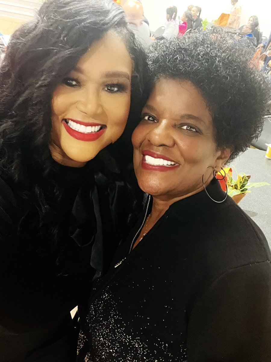 HonShawnThierry's tweet photo. Let’s give a special salute to Ms. @Sherylt77075  our Capitol Chief of Staff, Precinct Chair, Air Force veteran, loyal friend, &amp; all around ride or die. Her birthday is coming soon—get ready! 👏🏽👏🏽🎉🌟 #Txlege #ReppingForThe146 #TeamThierry #BirthdayLoading #thelmaandlouise https://t.co/RLVeAVBoUW