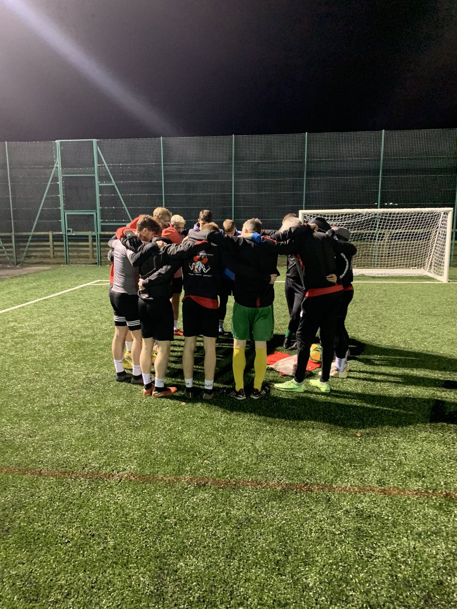 UllswaterUtd's tweet photo. Today marked the years passing of are very own Steve Finney and the boys took a moment before training to remember the big man with a minutes silence! 

Rest easy Steve the boys are working harder then ever to keep making you proud!

Mon the boys https://t.co/xnbL92suex