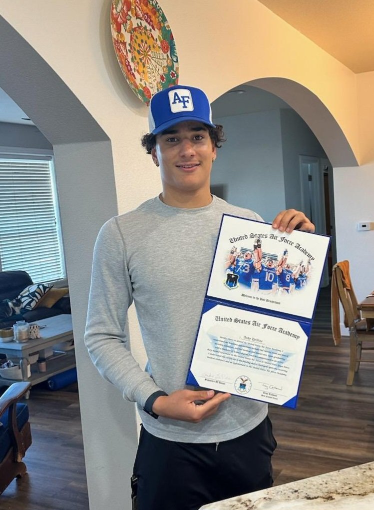 #BoltBrotherhood
<a href="/CoachTCalhoun/">Troy Calhoun</a> 
<a href="/AF_FBRecruiting/">Air Force Football Recruiting</a> 
<a href="/AF_Football/">Air Force Football</a> 
@CoachLamAF <a href="/jake8shakes/">Coach Jake Campbell</a> <a href="/MISSIONHILLSHI1/">Mission Hills High School Football</a> @MissionHillsAD <a href="/Daygofootball/">San Diego Football</a> <a href="/sdfootball/">SDFN Ray</a> <a href="/sdfnllive/">SDFNL Live</a> <a href="/sdvarsitysports/">San Diego Varsity Sports</a> <a href="/SDFBRecruits/">San Diego High School Football</a> <a href="/KUSIPPR/">Prep Pigskin Report</a> <a href="/PrepRedzoneCA/">Prep Redzone California</a> <a href="/SDPrepInsider/">SD Prep Insider</a> <a href="/SanSpotlight/">San Diego Spotlight</a> <a href="/MBASports1/">MBASports</a> <a href="/EC_Preps_SD/">EC Preps</a> <a href="/NCSA/">NCSA College Recruiting</a>