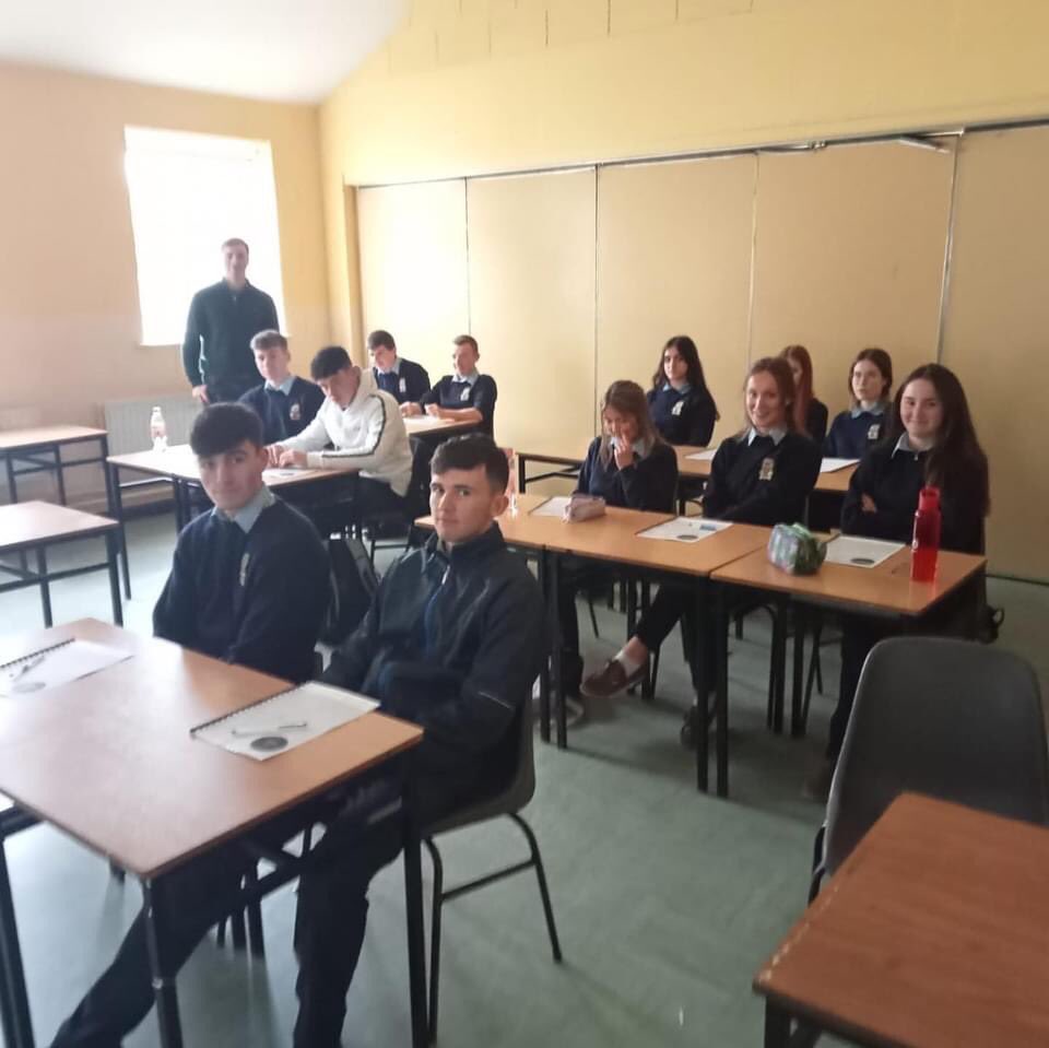 Hugh Bourke, Connect Up Top, met Fifth Year Students for a workshop Self-Awareness and Well-Being. This educational programme helps develop students knowledge in self-awareness and mental well-being  An invaluable experience for our students! #ethos #wellbeing #studentdevelopment