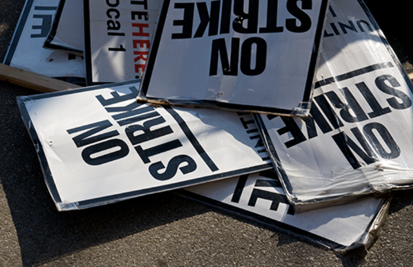 TheLawofWork's tweet photo. Put together a quick blog post on a subject we've been discussing on Twitter.  

"Is Memorial University Illegally Preventing Workers from Joining Picket Lines?"

What do you think?

https://t.co/8YokeU7l38

#MemorialStrike #LabourLaw #FreedomofAssociation #CanLab https://t.co/KXvUTYt9E2