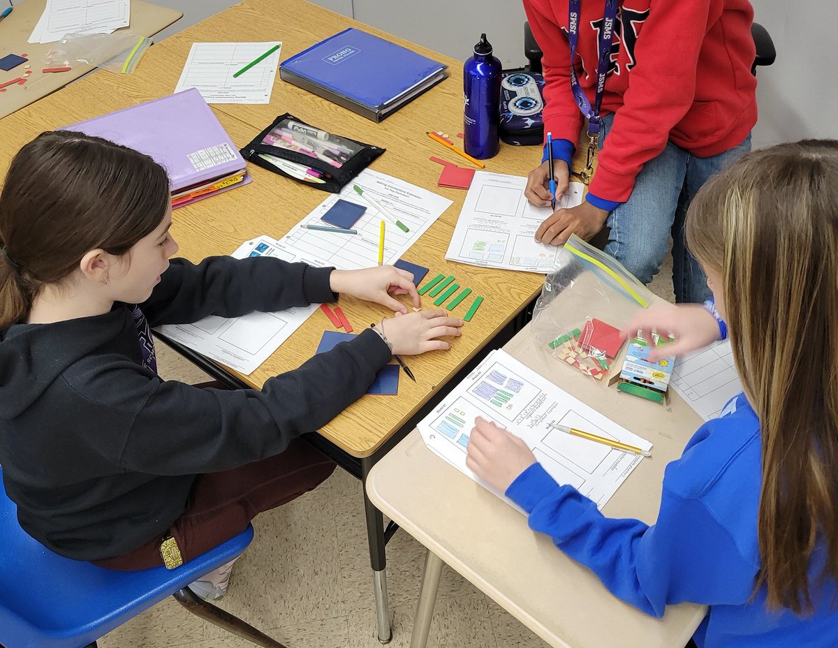 MrsTennaro's tweet photo. Love the a-ha moments when manipulatives are used to discover a new math concept 😍 Ss created their own algebraic expressions with Algebra Tiles and then used their models to figure out how to write equivalent simplified expressions. #ModelingMath #HandsOnLearning  #ThumbsUp https://t.co/Kvrmv5O7kw