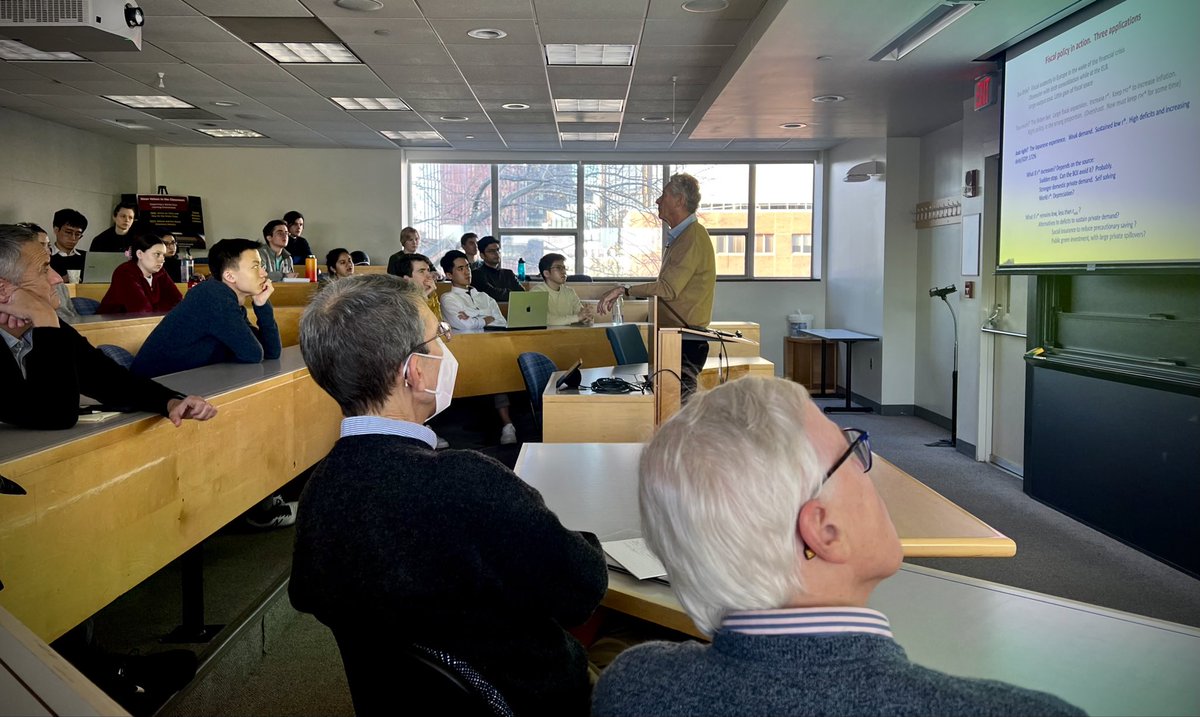 Ivan Werning tweet media