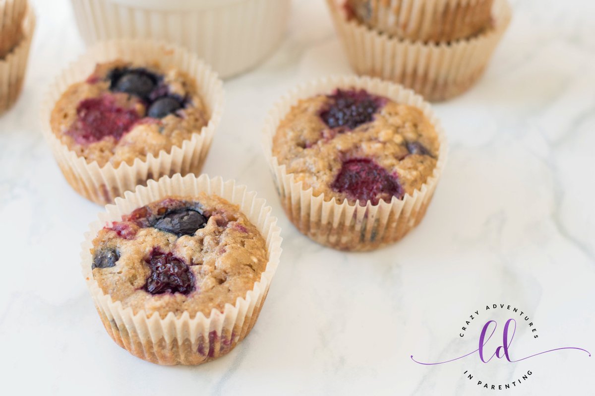 Easy Healthy Berry Muffins Recipe #berrymuffins #muffins #muffinrecipe #breakfast #breakfastrecipe #mixedberries #raspberries #blueberries #strawberries #muffinsforbreakfast #brunch #brunchrecipe #easybreakfast #easybreakfastrecipe crazyadventuresinparenting.com/2020/01/easy-h…