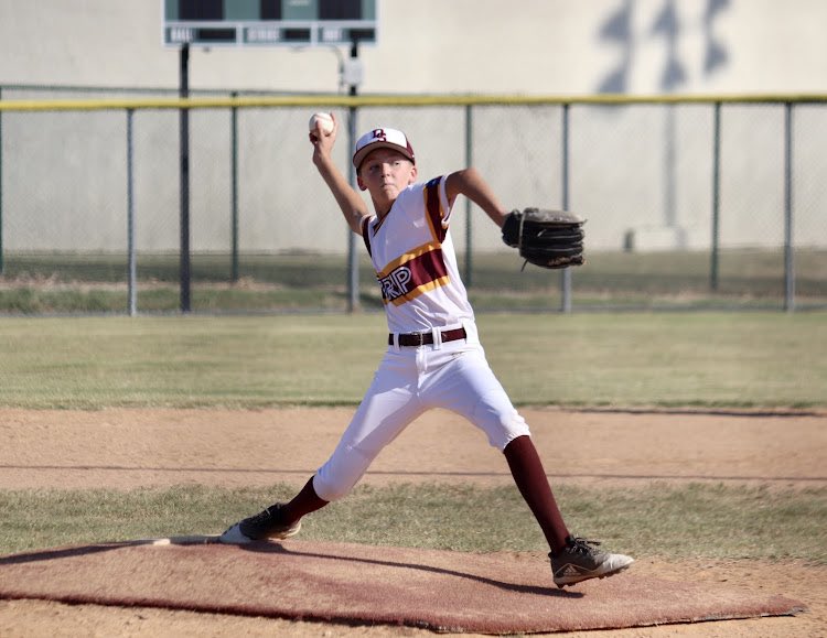 DSBaseballClub's tweet image. In a few weeks, our #DSBC #selectbaseball teams will kick off the season! At each practice, our committed players &amp;amp; coaches work on core #baseball fundamentals as they prepare for upcoming tournaments💪🏼⚾️

Follow us to stay in the loop as we post #DSselect updates &amp;amp; highlights!