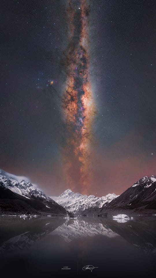 Milky Way rising from Hooker Lake, New Zealand

📸: Kavan Chay